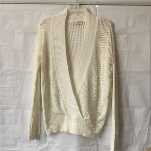 Long sleeve sweater off white